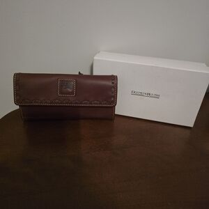 Dooney & Bourke Florentine Leather Wallet In Chestnut